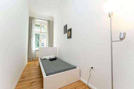 WG-Zimmer in Berlin 615,00 € 9 m²
