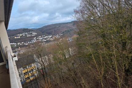2 Zimmer mit Balkon und einer Wunderschönen Ausblick der Ihrer sein könnte mit 1.000€ Gutschein* - Werdohl
