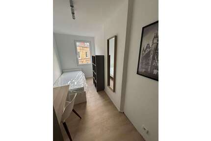 WG-Zimmer in Stuttgart 600,00 € 10 m²