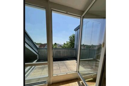 4- Zimmer DG Wohnung mit Südbalkon befristete Vermietung 18 Monate - Kornwestheim
