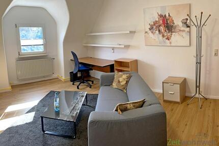 (EF0113_Y) Erfurt: Löbervorstadt, möbliertes Zimmer in schöner Wohnlage mit eigenem Bad, an Wochenendheimfahrer