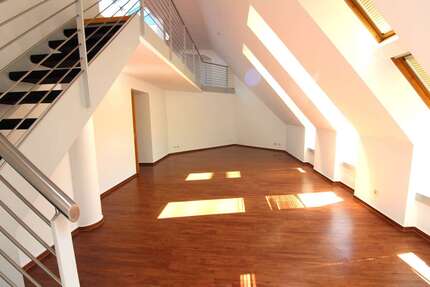 Wohnung zum Mieten in Düsseldorf 1.578,15 € 137.23 m²
