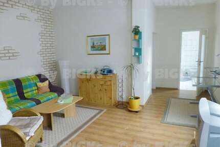 BIGKs - Halle - Ost - Möblierte 2-Zimmer Wohnung, Gartenmitbenutzung (-;)