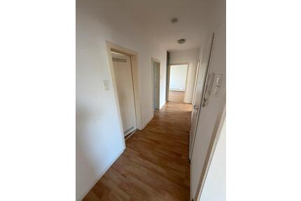 3 Zimmer Wohnung mit Balkon in Velbert zu vermieten - Mettmann