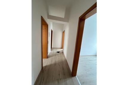 Möblierte 3 Zimmer Wohnung mit Balkon - Gera