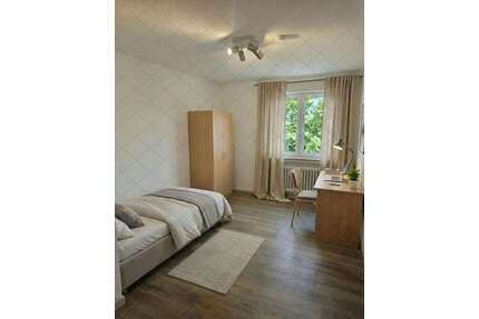 WG-Zimmer in Königsbrunn 575,00 € 12 m²