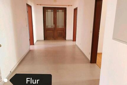 5 Zimmer Wohnung 120m2 - 600,00&nbsp;EUR Kaltmiete, ca.&nbsp; 120,00&nbsp;m&sup2; in Langelsheim (PLZ: 38685)