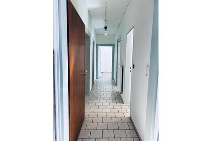 Heller 4 Zimmer in Alzey - 930,00&nbsp;EUR Kaltmiete, ca.&nbsp; 85,00&nbsp;m&sup2; in Alzey (PLZ: 55232)