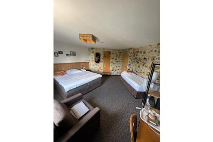 Doppelzimmer mit Gemeinschaftsbad auf dem Flur - Bielefeld Heepen