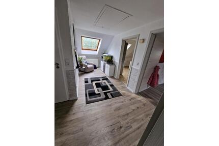 Helle Drei Zimmer Wohnung - 1.200,00&nbsp;EUR Kaltmiete, ca.&nbsp; 90,00&nbsp;m&sup2; in Großheide (PLZ: 26532)