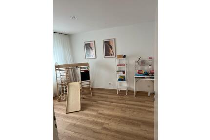 Zwei Zimmer Wohnung. Frisch renoviert - Wuppertal Lichtenplatz