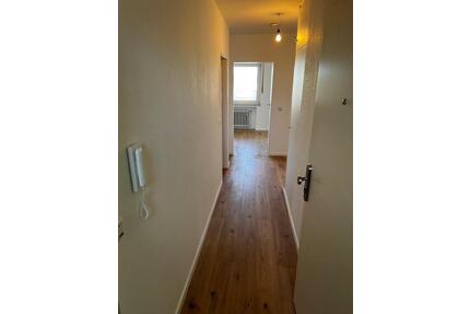 Frisch Sanierte 55 qm Wohnung in Krefeld Hüls Krefelderstr.195