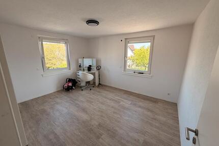 Vermiete 3 Zimmer Wohnung VaihingenEnz (Kleinglattbach) - Vaihingen an der Enz