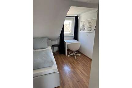 WG-Zimmer in Düsseldorf 699,00 € 15 m²