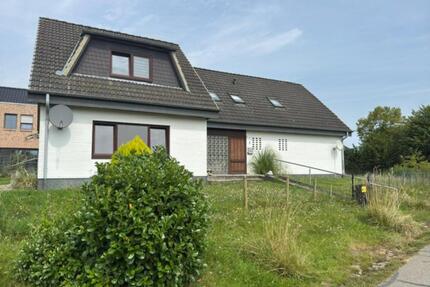 Erdgeschoss Wohnung 4 Zimmer auf einer Ebene – mit Garten, Garage - Pronstorf