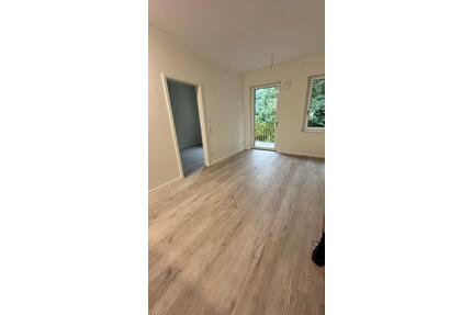 2 Raum Wohnung Balkon EBK Fahrstuhl zentrumsnah - Leipzig Südost