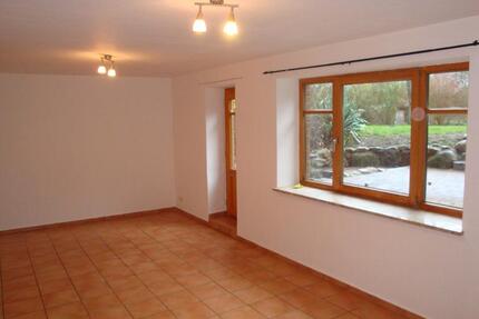 1 Zimmer Souterrain-Wohnung - 490,00&nbsp;EUR Kaltmiete, ca.&nbsp; 38,50&nbsp;m&sup2; in Flintbek (PLZ: 24220)