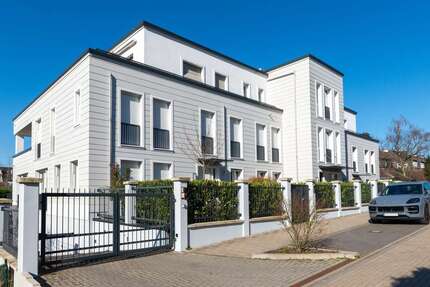 Wohnung zum Mieten in Düsseldorf 6.900,00 € 226.36 m²
