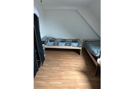 Zu vermieten WG Zimmer in Lechhausen - Augsburg