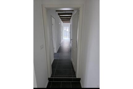 Hochwertig zu 100% sanierte Wohnungen im historischen Denkmalhaus - Braunschweig Broitzem