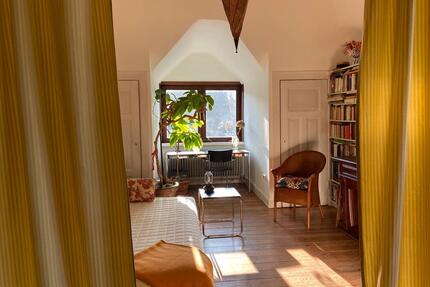 Blankenese,möbliertes Zimmer bis Anfang Juni an 1 Untermieterin - Hamburg Altona