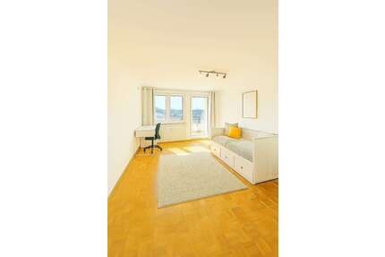 WG-Zimmer in Augsburg 690,00 € 30 m²