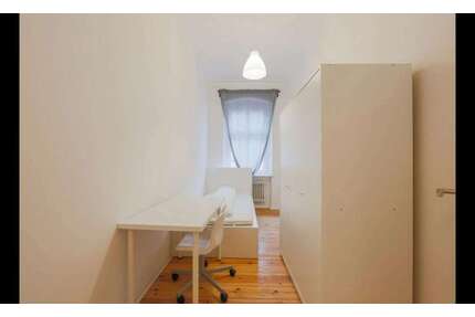 WG-Zimmer in Berlin 680,00 € 8 m²