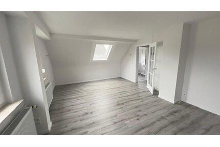 2-Zimmer DG-Wohnung in Bad Homburg-Kirdorf von Privat - Bad Homburg vor der Höhe Gonzenheim