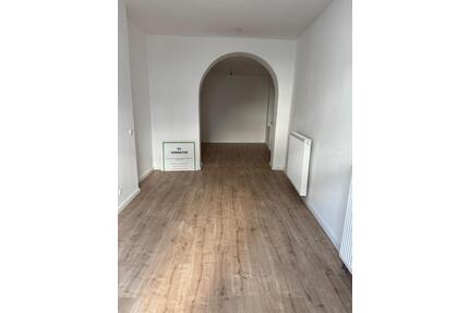2 Zimmer EG Wohnung kernsaniert 55,5qm zentrale Lage 07570 Weida