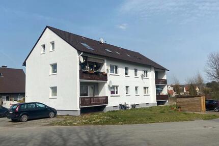2 Zimmer Küche Bad Balkon Kellerraum PKW Stellplatz - Extertal