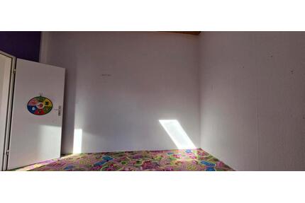 Helle 3 Zi-DG-Wohnung mit Terrasse & Garten in Oberhausen