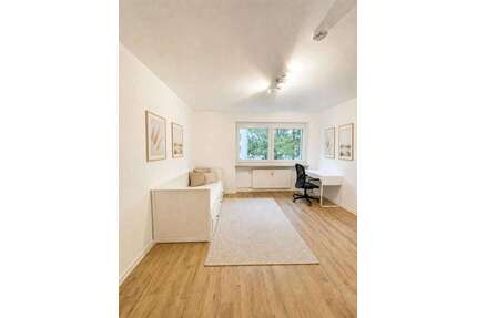 WG-Zimmer in Augsburg 595,00 € 25 m²