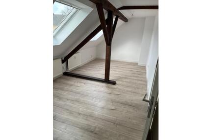 Renovierte 2-Zimmer Dachgeschosswohnung - Dortmund