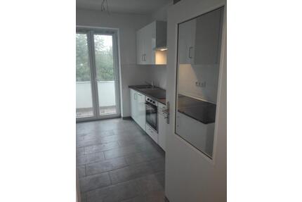 Günstige Wohnung mit Balkon und Einbauküche!!!!!! - Chemnitz Ebersdorf