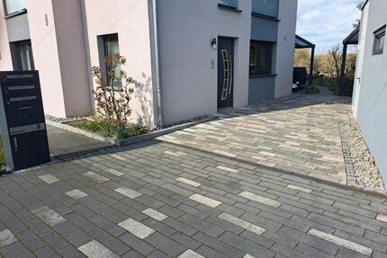 2 Zimmer Wohnung zu vermieten. Sandweier.Warm - Baden-Baden Balg