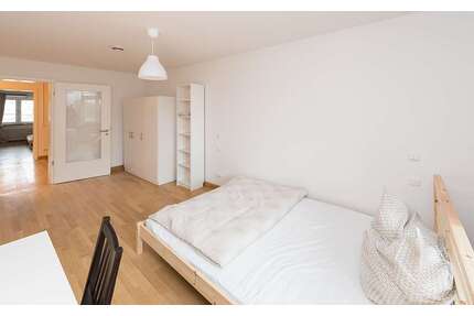 WG-Zimmer in München 925,00 € 15 m²