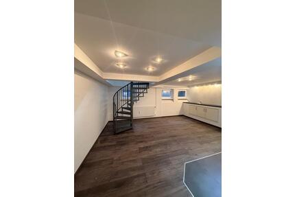 Modernisierte WG-geeignete Maisonettewohnung in der Darmstädter Innenstadt - Darmstadt Bessungen