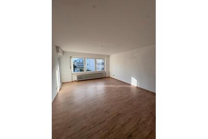 3-Zimmer Wohnung (mit Hobbyraum, Balkon, Keller und Garage) - Stadthagen