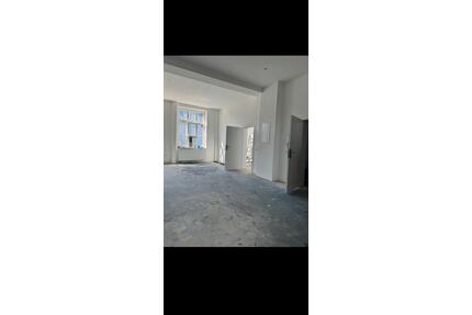 Großzügige 4 Zimmer Wohnung mit Balkon in sehr zentraler Lage - Dortmund Mengede