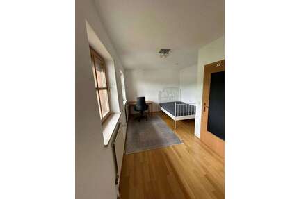 WG-Zimmer in München 840,00 € 14 m²