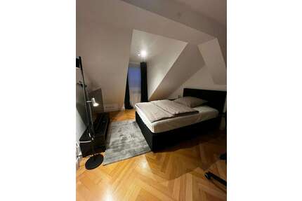 WG-Zimmer in Frankfurt am Main 745,00 € 17 m²