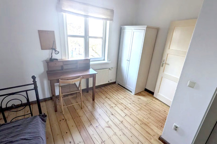 Möbliertes WG-Zimmer in 2 Zimmer Wohnung Treptow Sublet Room - Berlin Neukölln