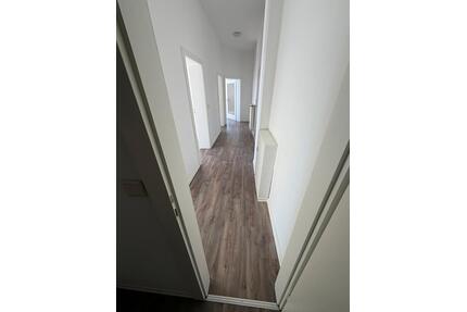 +++1 Monat Kaltmietfrei - großzügige 2 Zimmer Wohnung mit Abstellraum im 2.OG +++ - Plauen Bahnhofsvorstadt
