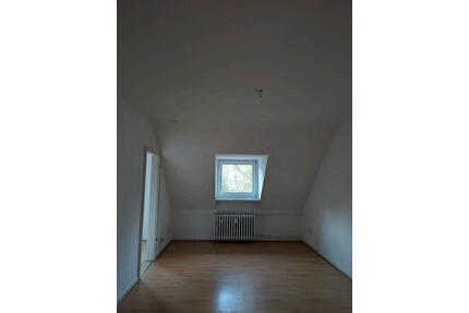 3 Zimmer Wohnung mit Garage! WG tauglich! - Wuppertal Elberfeld