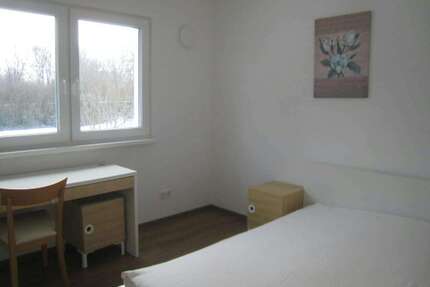 WG-Zimmer in Eschborn 700,00 € 13 m²