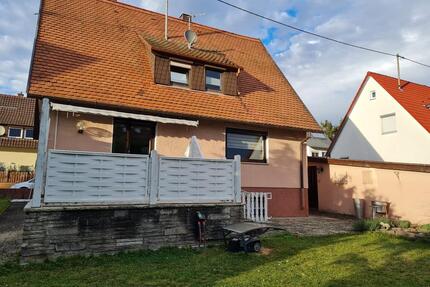 2 WG - Zimmer in einem großem Haus mit wunderschönem Garten - Ditzingen