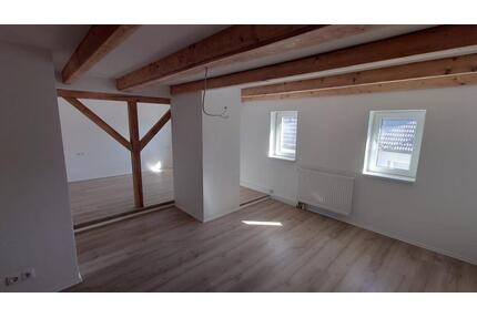 3 Zimmer Wohnung in Lichtenfels-Schney zu vermieten, neu renovier