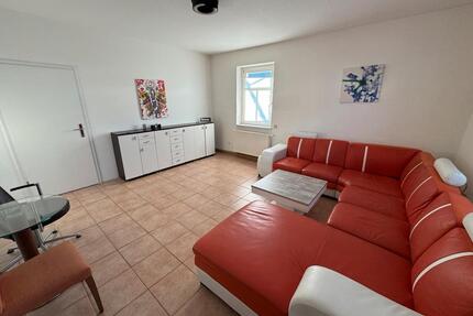 Möblierte 2-Zimmer Wohnung (65 m²)oder WG zu vermieten - Neustadt bei Coburg