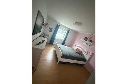 moderne 2 Zimmer Wohnung inkl. Küche, Garten und Carport - Weddingstedt