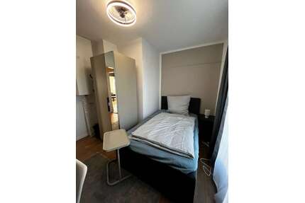 WG-Zimmer in Frankfurt am Main 655,00 € 10 m²